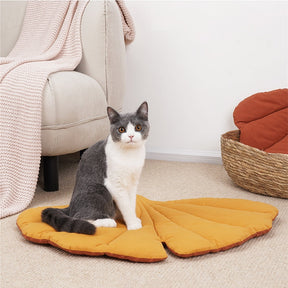 Leaf Shaped Cat Mat